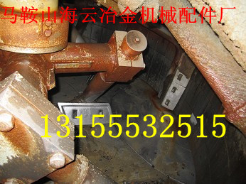 科尼樂3000立式混凝土攪拌機(jī)側(cè)刮刀、耐磨底襯板、圍板