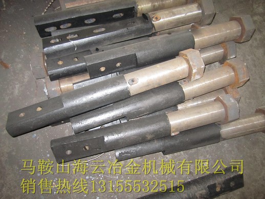 南方路機1500雙臥軸攪拌機優(yōu)質(zhì)鑄鋼左攪拌臂、耐磨配件廠家價格